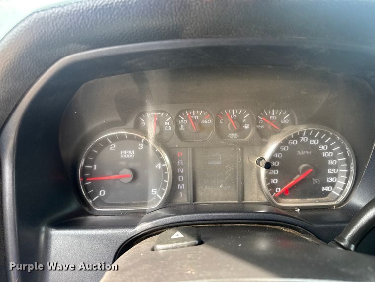 image for item DQ4362 2015 Chevrolet Silverado 3500HD Crew Cab flatbed pickup truck