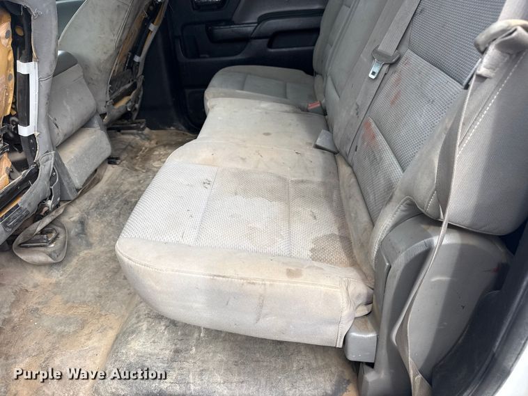 image for item DQ4362 2015 Chevrolet Silverado 3500HD Crew Cab flatbed pickup truck