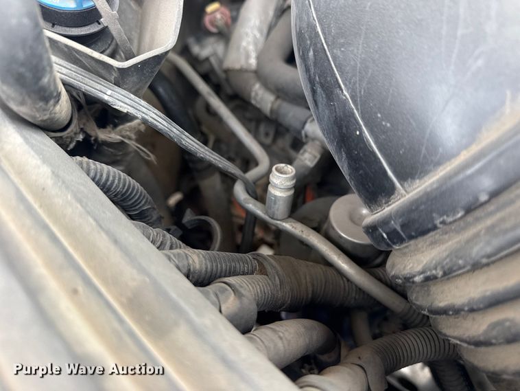 image for item DQ4362 2015 Chevrolet Silverado 3500HD Crew Cab flatbed pickup truck