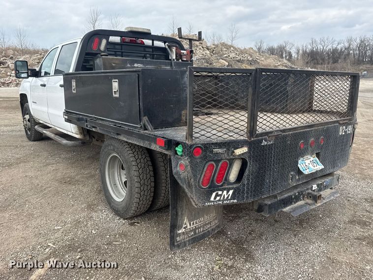 image for item DQ4363 2017 Chevrolet Silverado 3500HD Crew Cab flatbed pickup truck