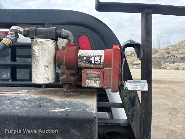 image for item DQ4363 2017 Chevrolet Silverado 3500HD Crew Cab flatbed pickup truck