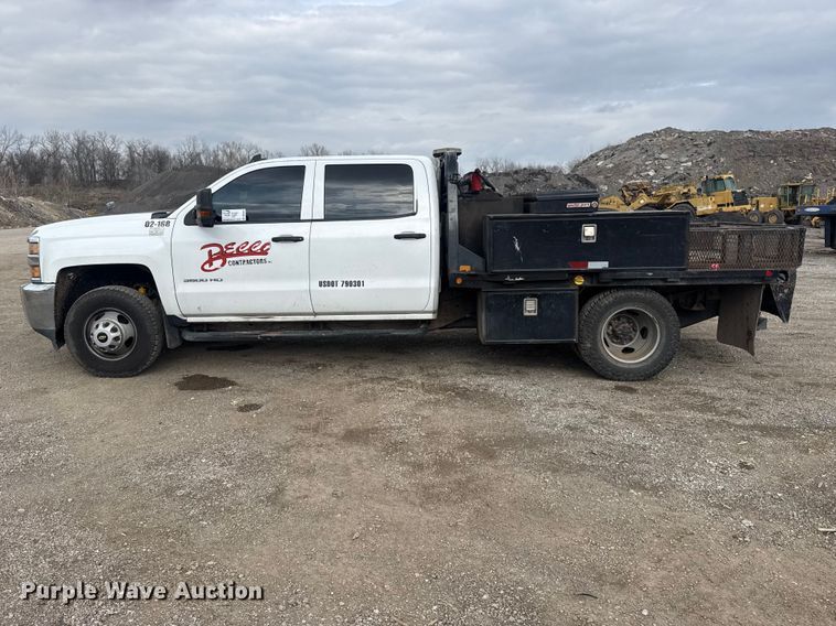 image for item DQ4364 2016 Chevrolet Silverado 3500HD Crew Cab flatbed pickup truck