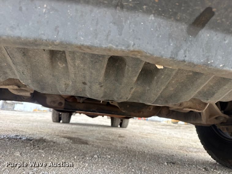 image for item DQ4364 2016 Chevrolet Silverado 3500HD Crew Cab flatbed pickup truck