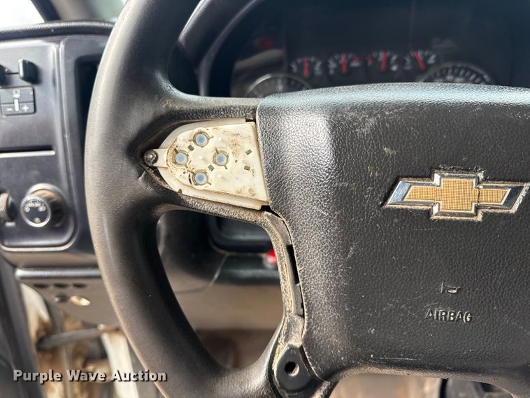 image for item DQ4364 2016 Chevrolet Silverado 3500HD Crew Cab flatbed pickup truck