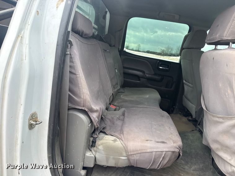 image for item DQ4364 2016 Chevrolet Silverado 3500HD Crew Cab flatbed pickup truck