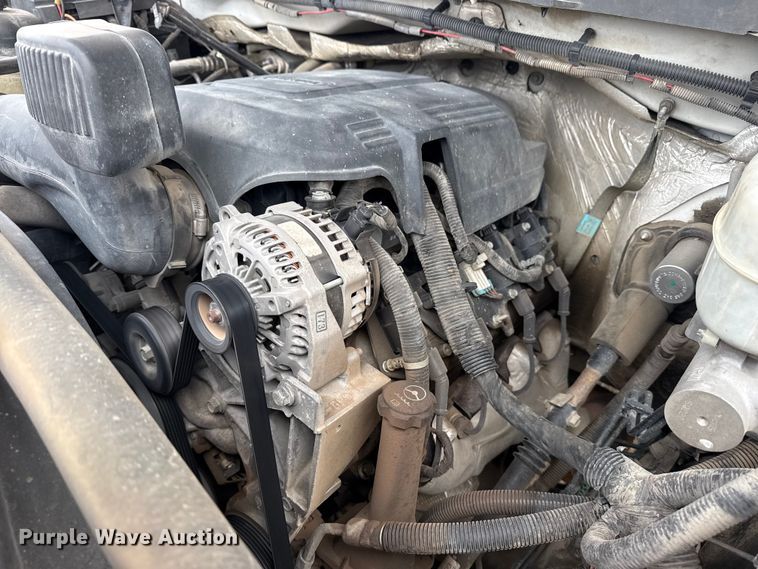 image for item DQ4364 2016 Chevrolet Silverado 3500HD Crew Cab flatbed pickup truck