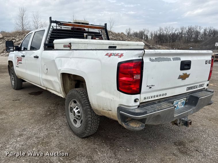 image for item DQ4365 2015 Chevrolet Silverado 2500HD Crew Cab pickup truck