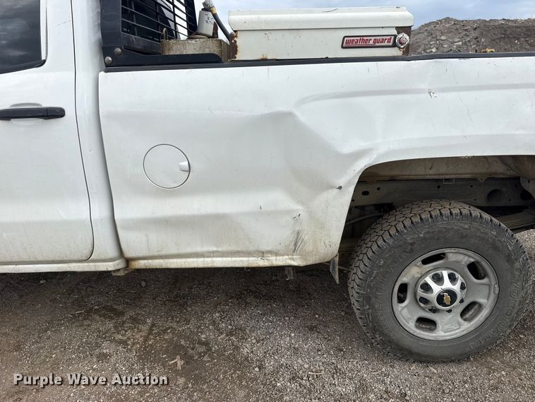 image for item DQ4365 2015 Chevrolet Silverado 2500HD Crew Cab pickup truck