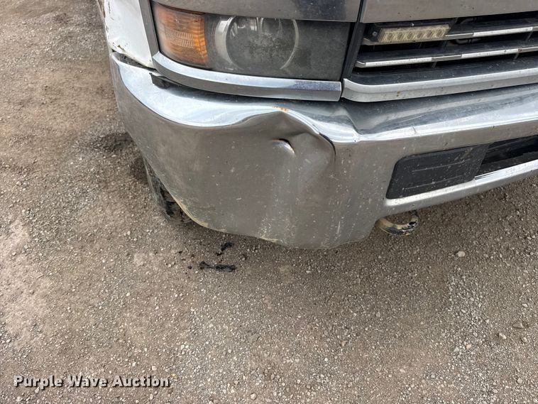 image for item DQ4365 2015 Chevrolet Silverado 2500HD Crew Cab pickup truck