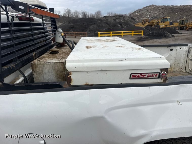 image for item DQ4365 2015 Chevrolet Silverado 2500HD Crew Cab pickup truck