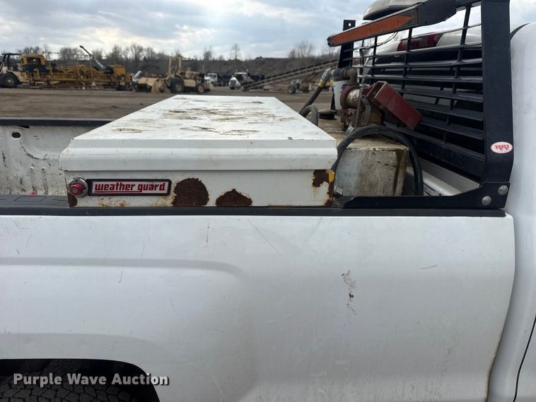 image for item DQ4365 2015 Chevrolet Silverado 2500HD Crew Cab pickup truck