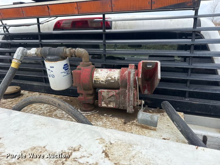 image for item DQ4365 2015 Chevrolet Silverado 2500HD Crew Cab pickup truck