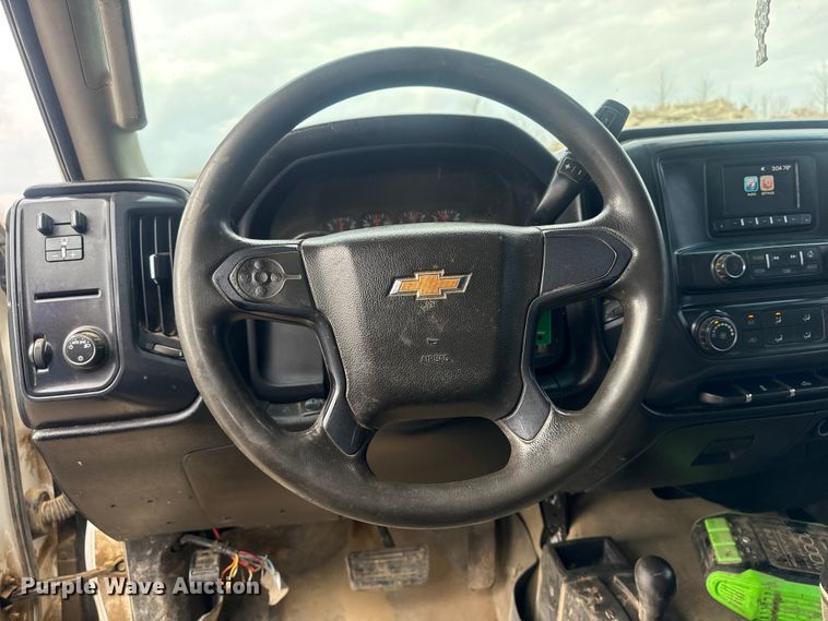 image for item DQ4365 2015 Chevrolet Silverado 2500HD Crew Cab pickup truck