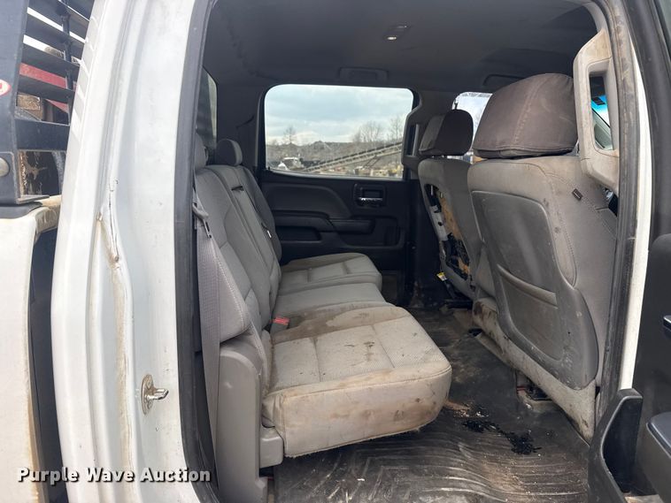 image for item DQ4365 2015 Chevrolet Silverado 2500HD Crew Cab pickup truck