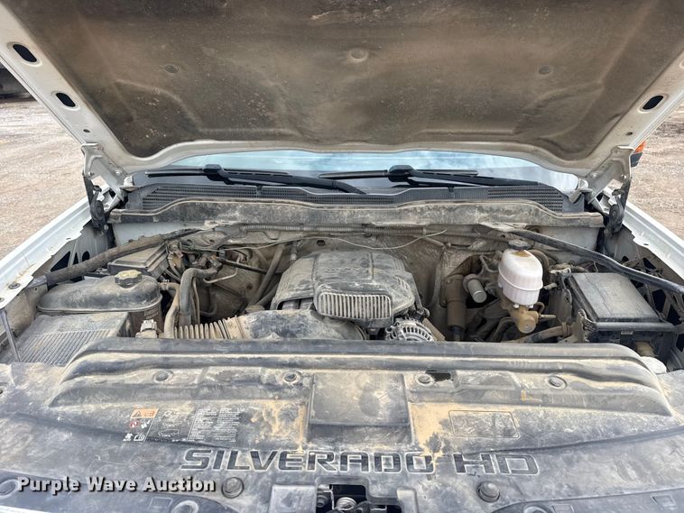 image for item DQ4365 2015 Chevrolet Silverado 2500HD Crew Cab pickup truck