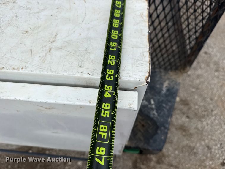 image for item DQ4366 2015 Chevrolet Silverado 3500HD Crew Cab flatbed pickup truck