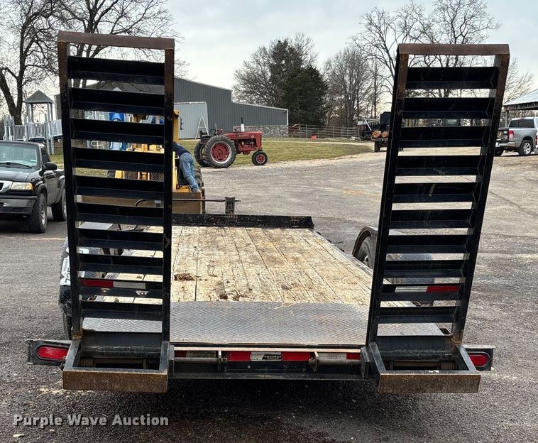 image for item DT0021 2009 Mac-Lander equipment trailer