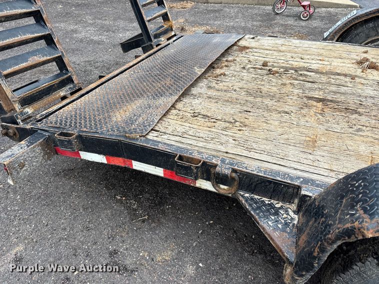 image for item DT0021 2009 Mac-Lander equipment trailer