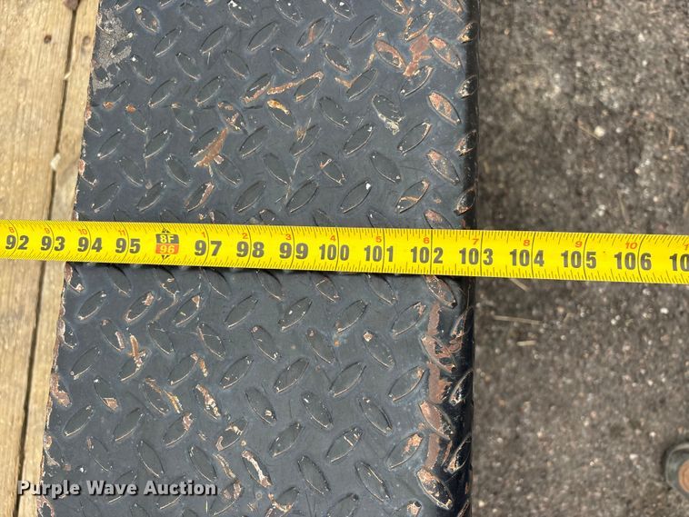 image for item DT0021 2009 Mac-Lander equipment trailer