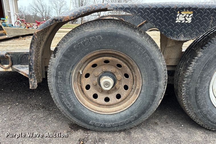 image for item DT0021 2009 Mac-Lander equipment trailer