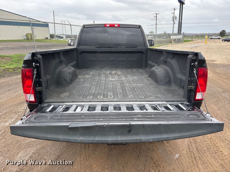 image for item DT0056 2018 RAM 1500 pickup truck