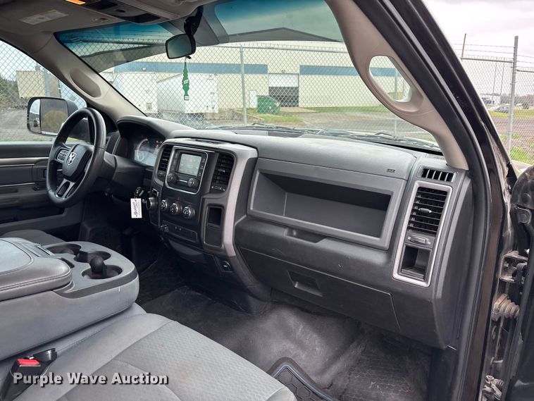 image for item DT0056 2018 RAM 1500 pickup truck