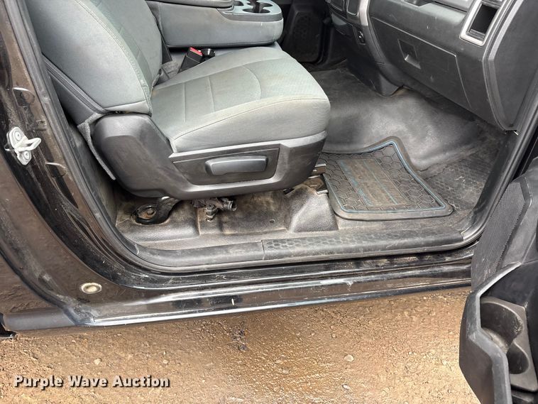 image for item DT0056 2018 RAM 1500 pickup truck