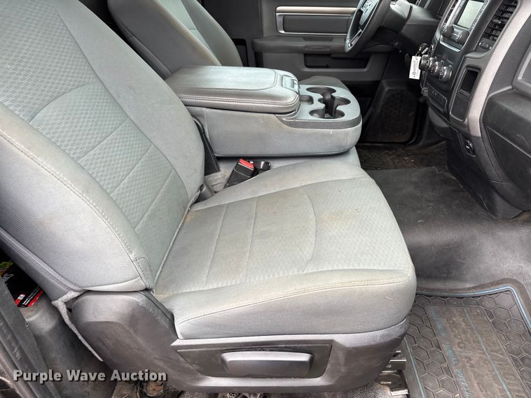 image for item DT0056 2018 RAM 1500 pickup truck