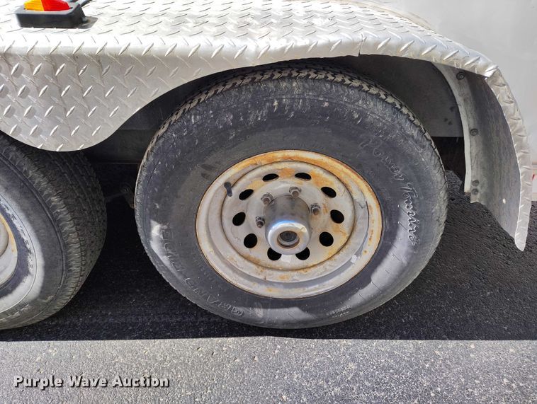 image for item DT0966 2014 Forest River enclosed cargo trailer