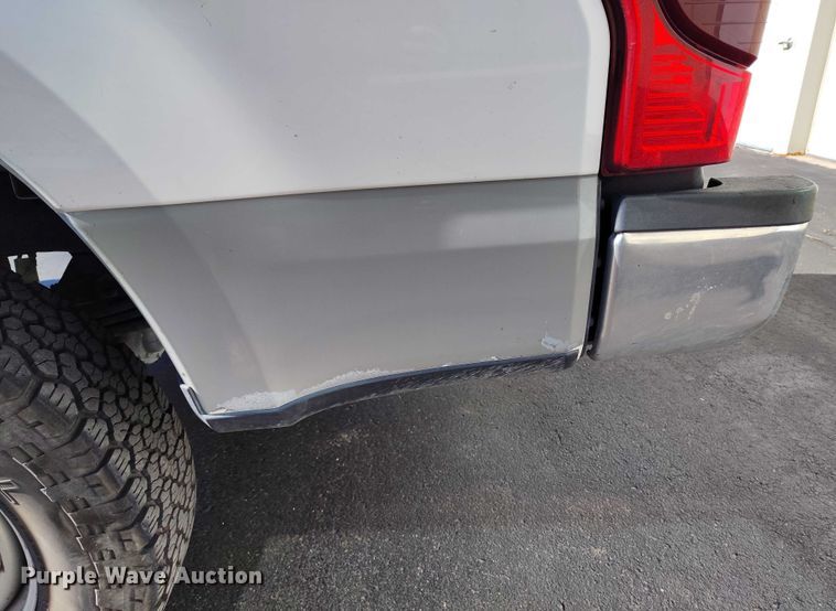 image for item DT0967 2021 Ford F250 Super Duty Ext. Cab pickup truck