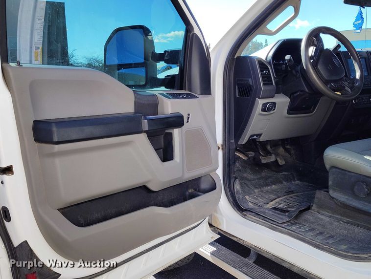 image for item DT0967 2021 Ford F250 Super Duty Ext. Cab pickup truck