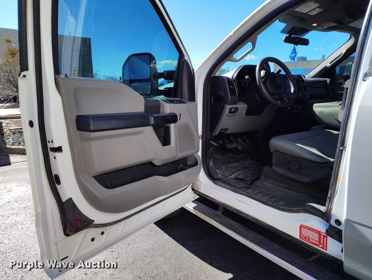 image for item DT0967 2021 Ford F250 Super Duty Ext. Cab pickup truck