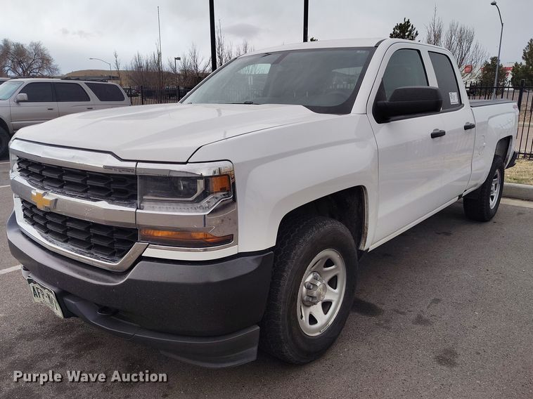 image for item DT0977 2019 Chevrolet Silverado 1500 Ext. Cab pickup truck