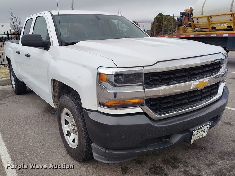 image for item DT0977 2019 Chevrolet Silverado 1500 Ext. Cab pickup truck