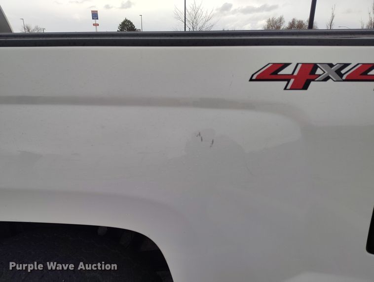 image for item DT0977 2019 Chevrolet Silverado 1500 Ext. Cab pickup truck