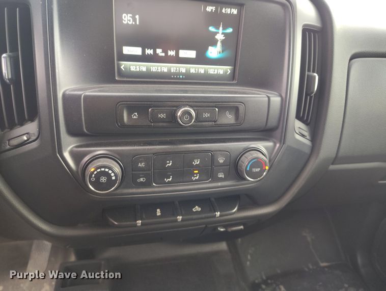 image for item DT0977 2019 Chevrolet Silverado 1500 Ext. Cab pickup truck