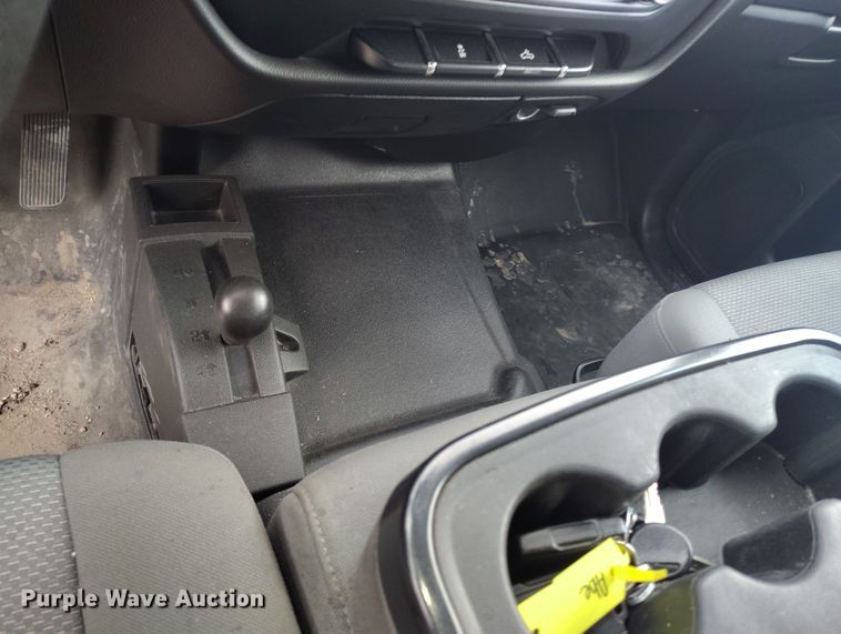 image for item DT0977 2019 Chevrolet Silverado 1500 Ext. Cab pickup truck