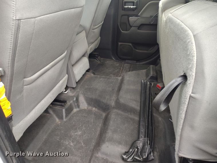 image for item DT0977 2019 Chevrolet Silverado 1500 Ext. Cab pickup truck