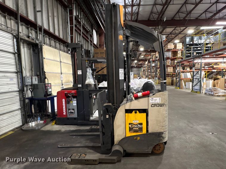 image for item DT2852 2018 Crown RM6025-45 reach truck