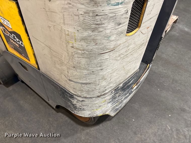 image for item DT2852 2018 Crown RM6025-45 reach truck