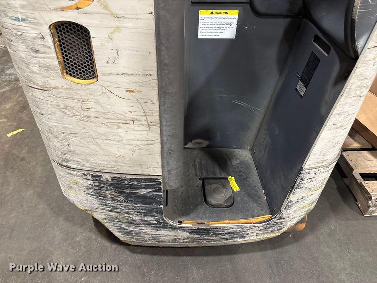 image for item DT2852 2018 Crown RM6025-45 reach truck