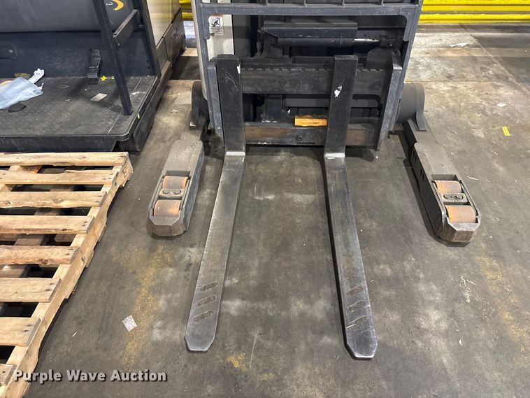 image for item DT2852 2018 Crown RM6025-45 reach truck