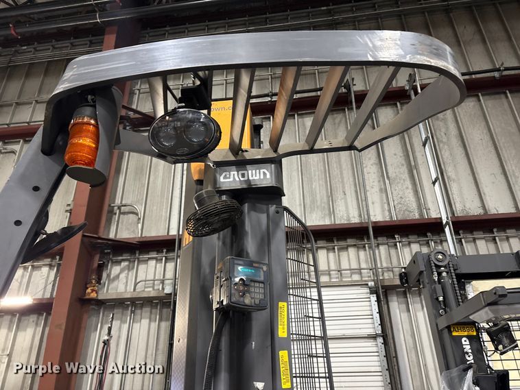 image for item DT2852 2018 Crown RM6025-45 reach truck