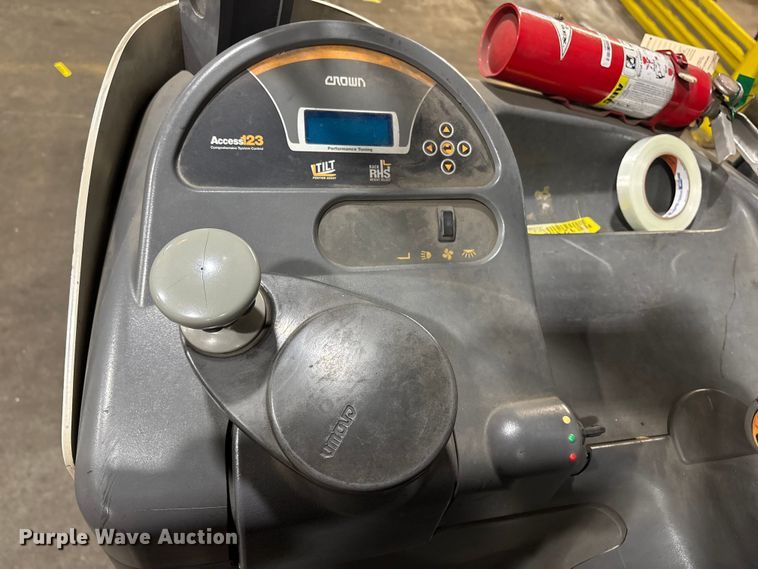 image for item DT2852 2018 Crown RM6025-45 reach truck