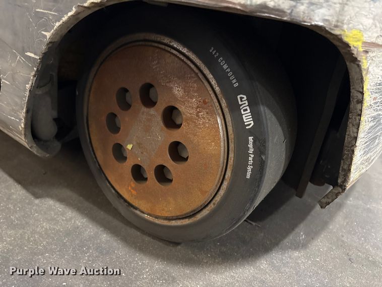 image for item DT2852 2018 Crown RM6025-45 reach truck