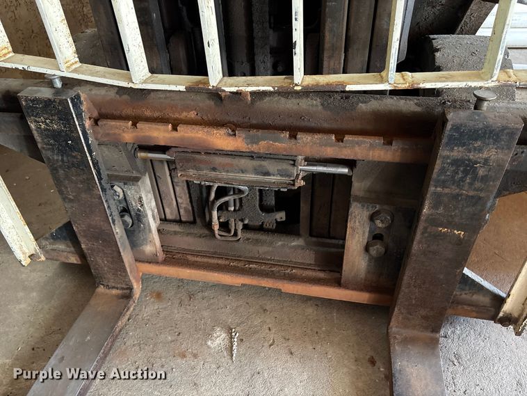 image for item DT2854 1997 Yale GLP065 forklift