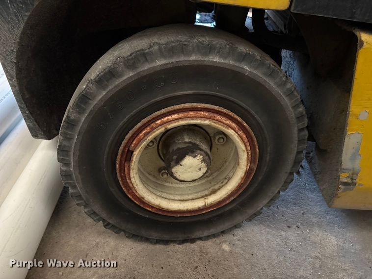 image for item DT2854 1997 Yale GLP065 forklift