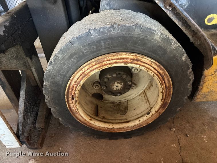 image for item DT2854 1997 Yale GLP065 forklift