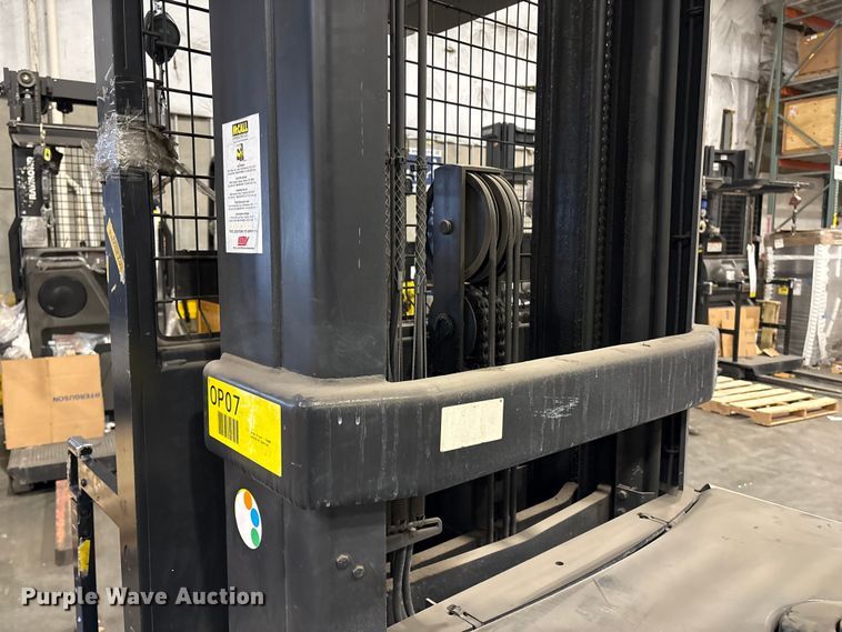 image for item DT2858 2016 Crown SP3520-30 order picker