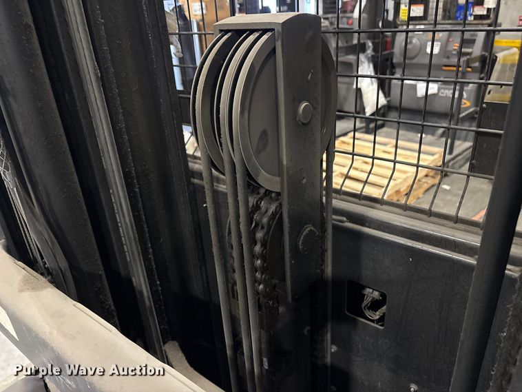 image for item DT2858 2016 Crown SP3520-30 order picker